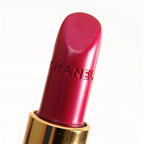 chanel emilienne|Chanel rouge coco bloom.